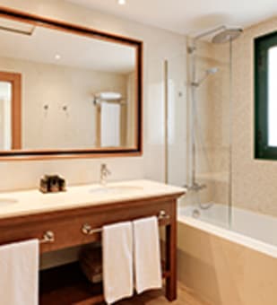 /content/rooms/JuniorSuiteHotelPortaventura/hotel-portaventura-habitacion-junior-suite-02