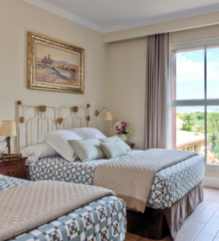 /content/rooms/CallaghanHotelGoldRiver/hotel-gold-river-habitacion-callaghan-05