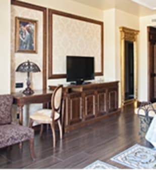 /content/rooms/DeluxeSuperiorLucyHotelMansionDeLucy/hotel-mansion-de-lucy-habitacion-deluxesuperior-04