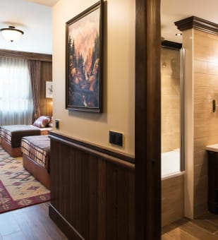 /content/rooms/DeluxeColoradoHotelColoradoCreek/hotel-colorado-creek-deluxe-colorado-03