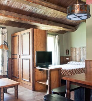 /content/rooms/RiverBungalowHotelColoradoCreek/hotel-colorado-creek-river-bungalow-05