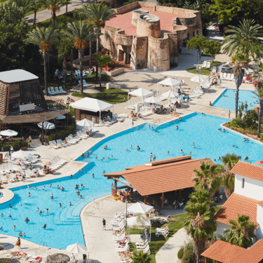 Grupo de gente en Hotel El Paso Tarragona