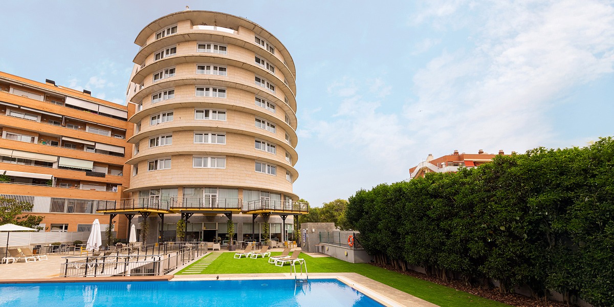 Hotel Ponient Vila Centric.