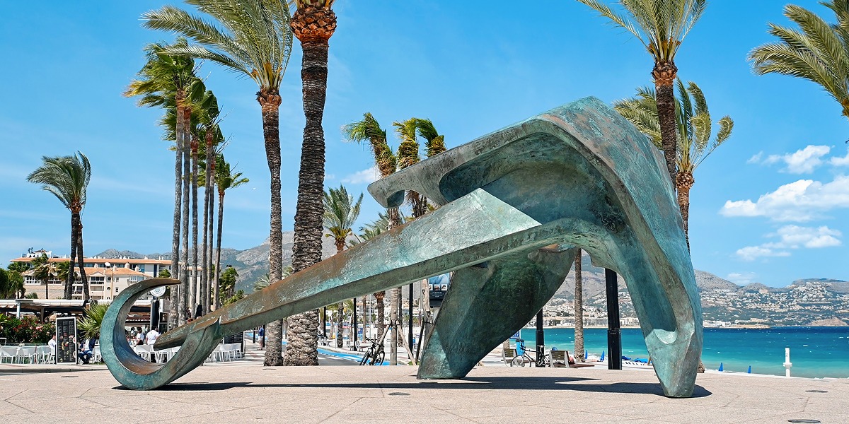 Escultura de la Playa de Llevant